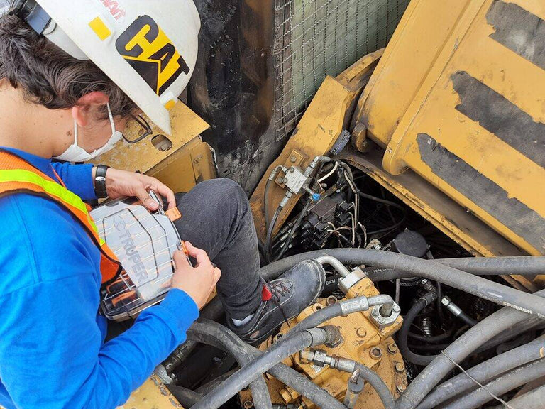 Técnico GRV en circuito hidráulico